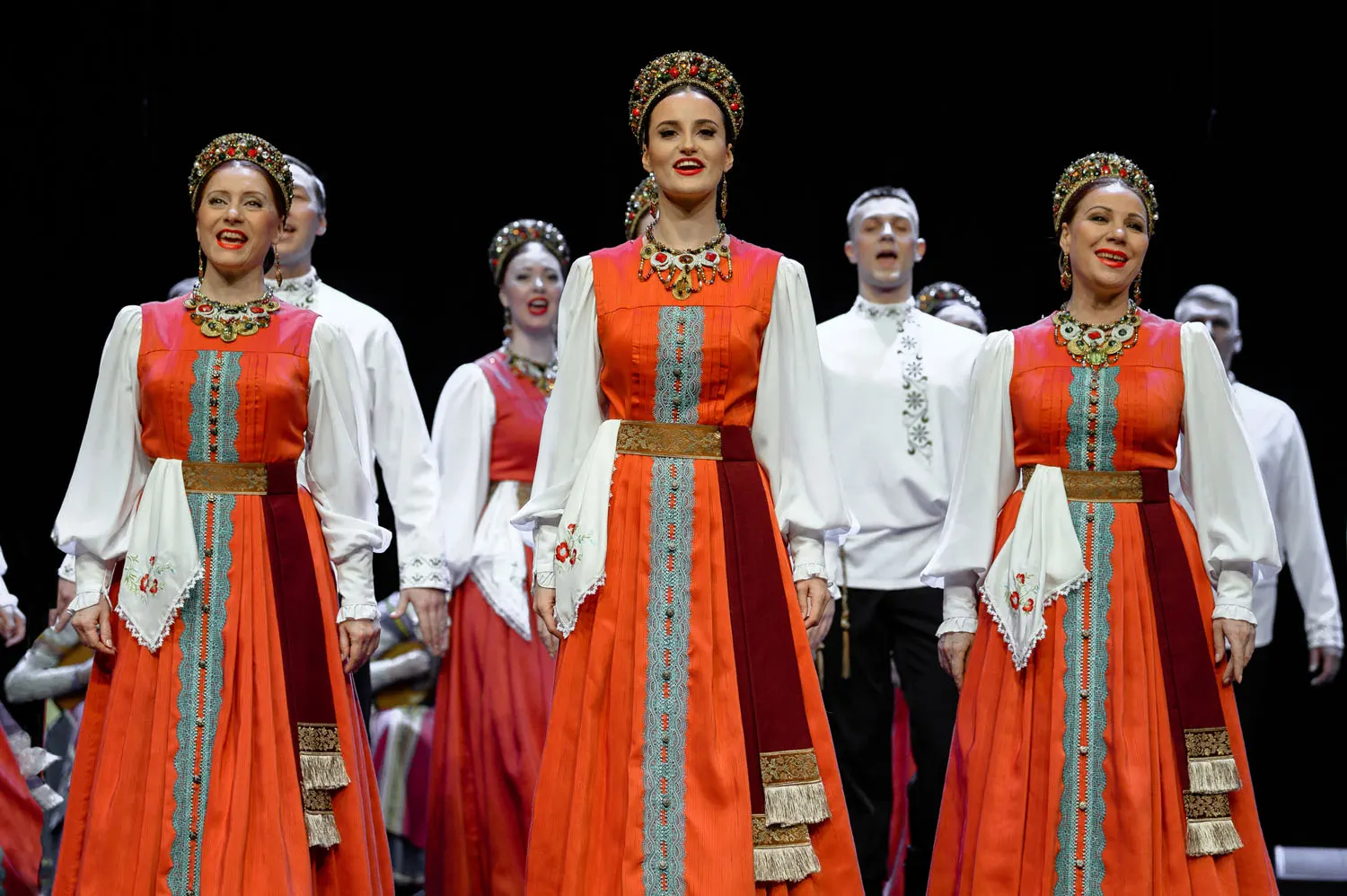 Уральский хор и Казачий ансамбль «Ставрополье»
